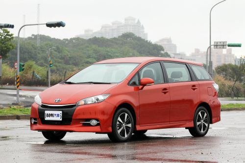 評價 Toyota 豐田2013 Wish 2 0經典怎樣 優點 缺點 評價介紹 8891新車