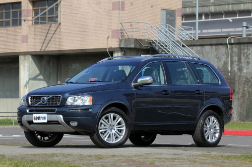 Volvo 富豪2013 Xc90 怎麼樣 Volvo 富豪2013 Xc90 優點 缺點 評價 8891新車