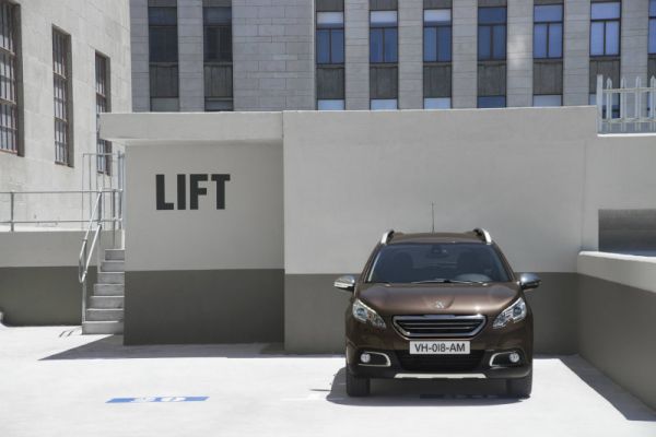 全新跨界休旅小獅王 PEUGEOT 2008 動感登場 987