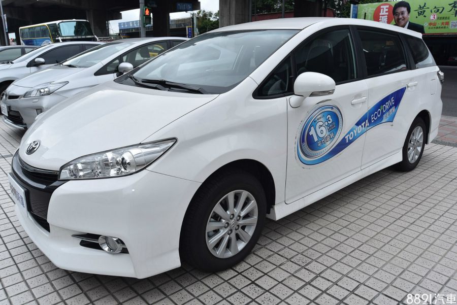 Toyota Wish 最新車款資料 一鍵詢價 專業車評 81汽車