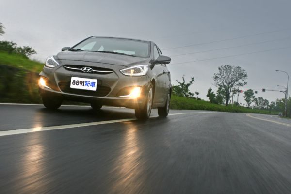 【Hyundai】實力小車Verna 1.6 體驗敏捷的操控感受 231