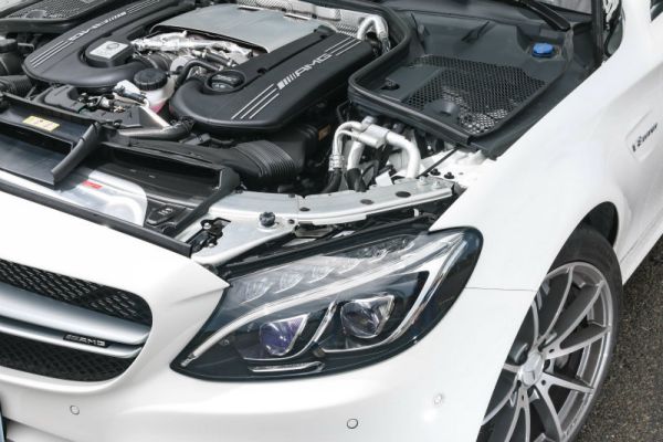 AMG就是要V8才夠兇 賓士C63引擎分析