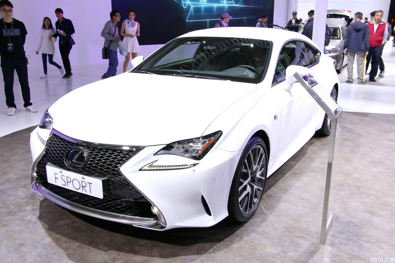 Lexus 凌志rc 汽車圖片 81新車