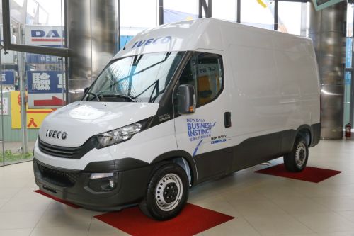 IVECO 3.49噸