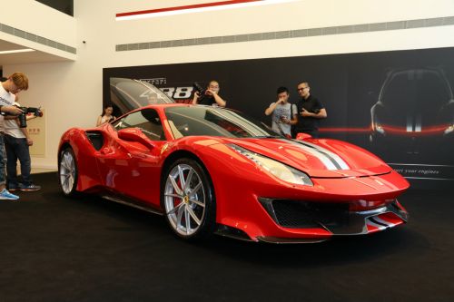 Ferrari 488