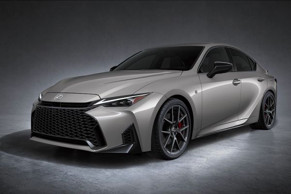 Lexus IS小改款戰雙B！對決C-Class、3系列 2479