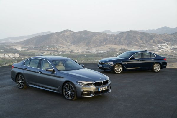 BMW新5系列完整配備披露 與賓士E-Class比豪華、比科技 4267