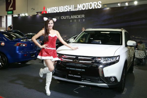 三菱台北新車世貿展 12月主入全車系送平板 4462