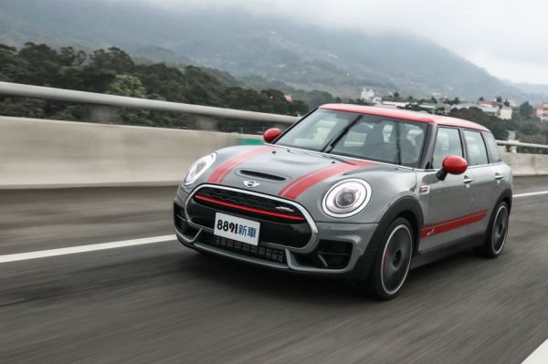 舒適又熱血 Mini JCW Clubman All4舒適呈現 696