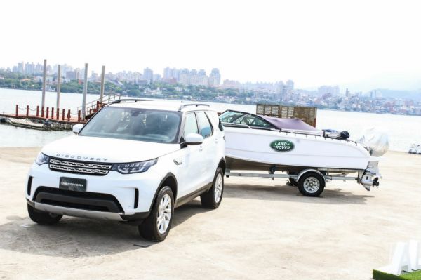 新車不漲價 Land Rover全新Discovery預售啟動 4918