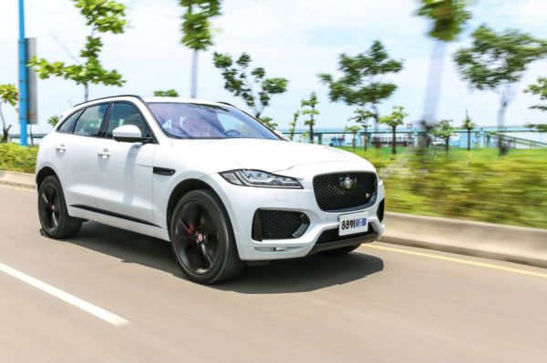 隱性進化 需要細細體會 Jaguar F-PACE S 869