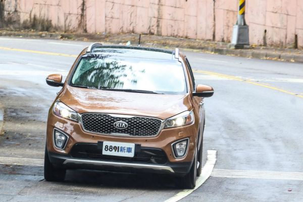 一場硬戰要打 Kia 7人座休旅Sorento 897