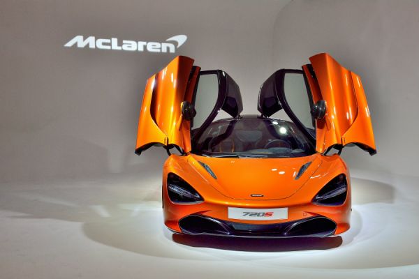 不懼正面對決 McLaren 720S 發表 5269