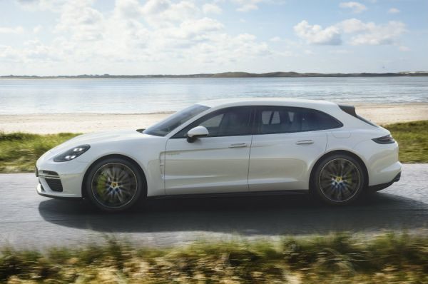 保時捷Panamera Sport Turismo 頂級油電登場 5500