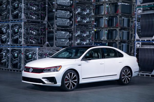 2018北美車展 V6新選！VW預告Passat GT第二季開賣 6077