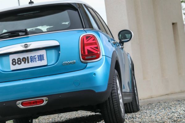 不失玩性 小改款Mini Cooper 5D試駕 1220