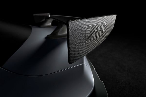 2019北美車展 Lexus釋首張RC F賽道版預告圖 8222