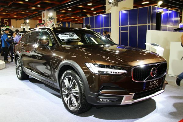 2019年台北車展 289萬起！Volvo新年式V90 CC登場