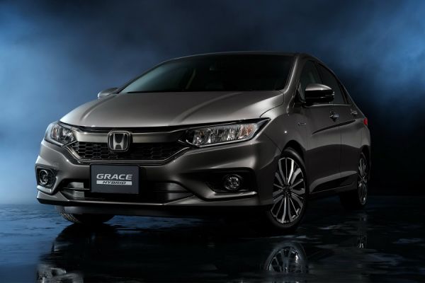 黑色更有型！日本Honda推出Grace Hybrid特仕車 8388