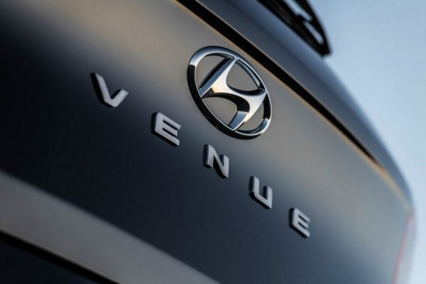 2019紐約車展 Hyundai入門小跨界正式定名Venue 8880