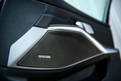 【原廠快訊】「首到」擒來！BMW 320i首發版無料升級音響及HUD 9766