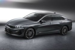 Kia大改款Optima現身 動力多元、8速DCT搭載 9955