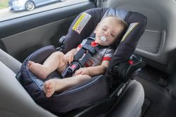 家長們注意！兒童安全座椅乘坐修正規定預計最快9月施行 10126