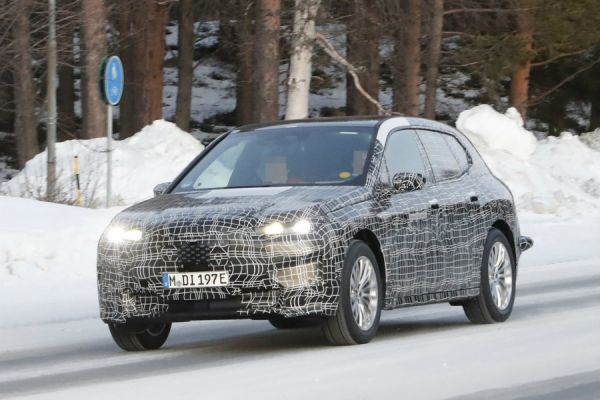 集電動技術於一身！BMW iX5純電SUV明年亮相！