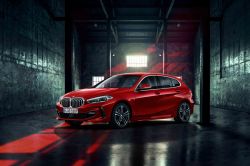 標配數位儀錶、運動套件 BMW 118i Edition Sport/Edition M限量登場 10442