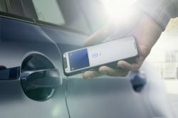 用iPhone來解鎖 Apple「數位鑰匙」率先支援BMW車款 10805