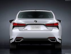 導入最新駕駛輔助系統 Lexus發表小改款LS 10866