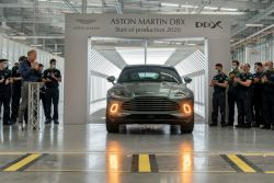 月底開始全球交車 Aston Martin DBX英國工廠量產下線 10895