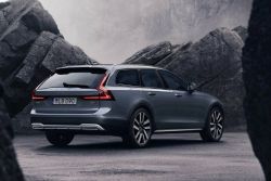 【原廠快訊】全面升級48V輕油電 新年式 Volvo V90 CC再創跨界旅行車新典範 11746