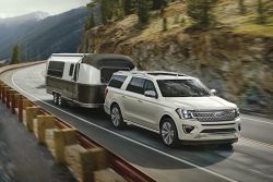補強入門車型！Ford推出美規新年式Expedition 12044