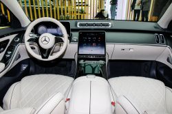 滿滿的科技大平台！賓士新世代S-Class四車型446萬起登台 12140