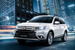 三菱Outlander配備調整 部分車型取消數位儀錶 12690