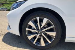 【素人試駕】年輕人也愛的家庭房車！Nissan Sentra一週試駕心得 1830