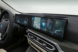 BMW i4內裝高清照來了！巨型螢幕＋全新作業系統很搶戲！ 12773