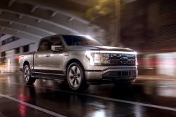 90萬台幣入主電動皮卡！？福特F-150 Lightning完整編成與價格流出 12971