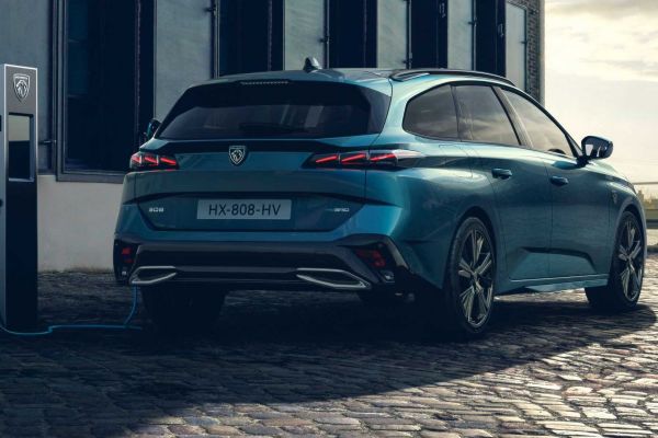 比掀背版更吸睛！Peugeot 308 SW美型登場