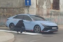 無偽裝實車流出！現代Elantra N預告7月14日發表 13168