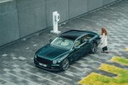 性能不輸V8！賓利Flying Spur新增V6 Plug-in Hybrid動力！