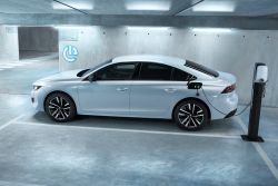 2025實現全面電氣化 Peugeot公布新能源戰略 13404