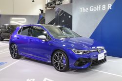 預售195.8萬起 福斯八代Golf R國內首現 新年式Tiguan R同步接單 13509