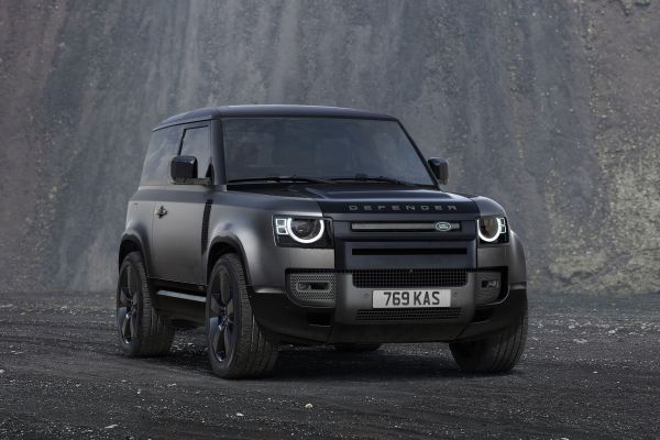 預購價650萬起！V8動力Defender限量接單中