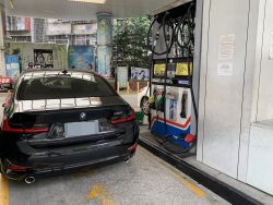 BMW 318i Luxury素人一週試駕-操控至上，入門並非陽春 1942