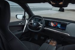 BMW iX M60定裝  性能電動休旅預告登場 14185