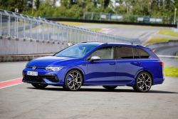 福斯Golf R Variant上市206.8萬 同級唯一性能旅行車報到 14212