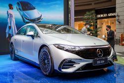 賓士EQS國內首度現身 574萬起三車型 14431