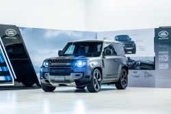 Land Rover Defender V8特仕版641萬上市 原廠服務量能再提升 14604